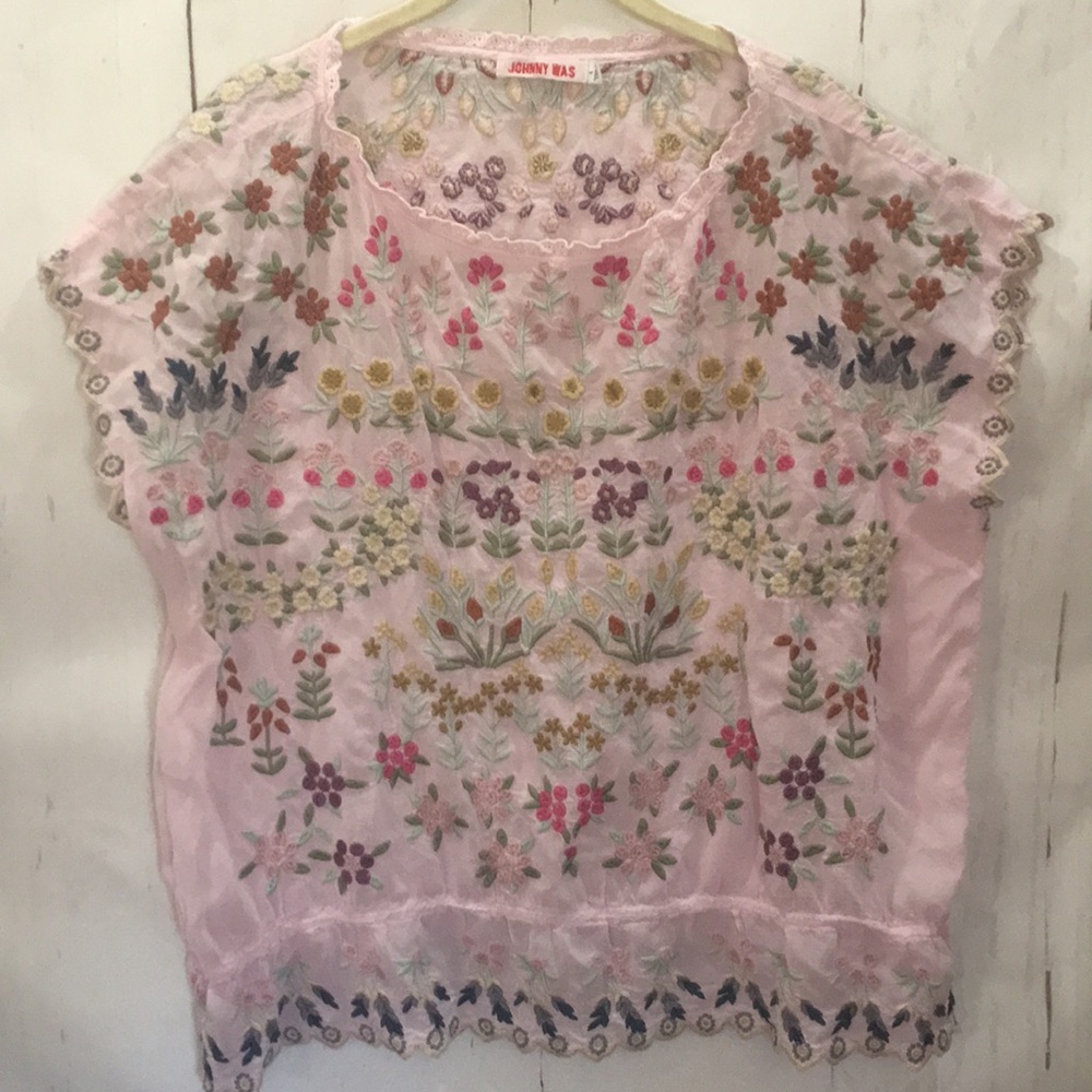++SOLD++ Johnny Was Women’s L Pink Sleeveless Boxy Floral Embroidered Top